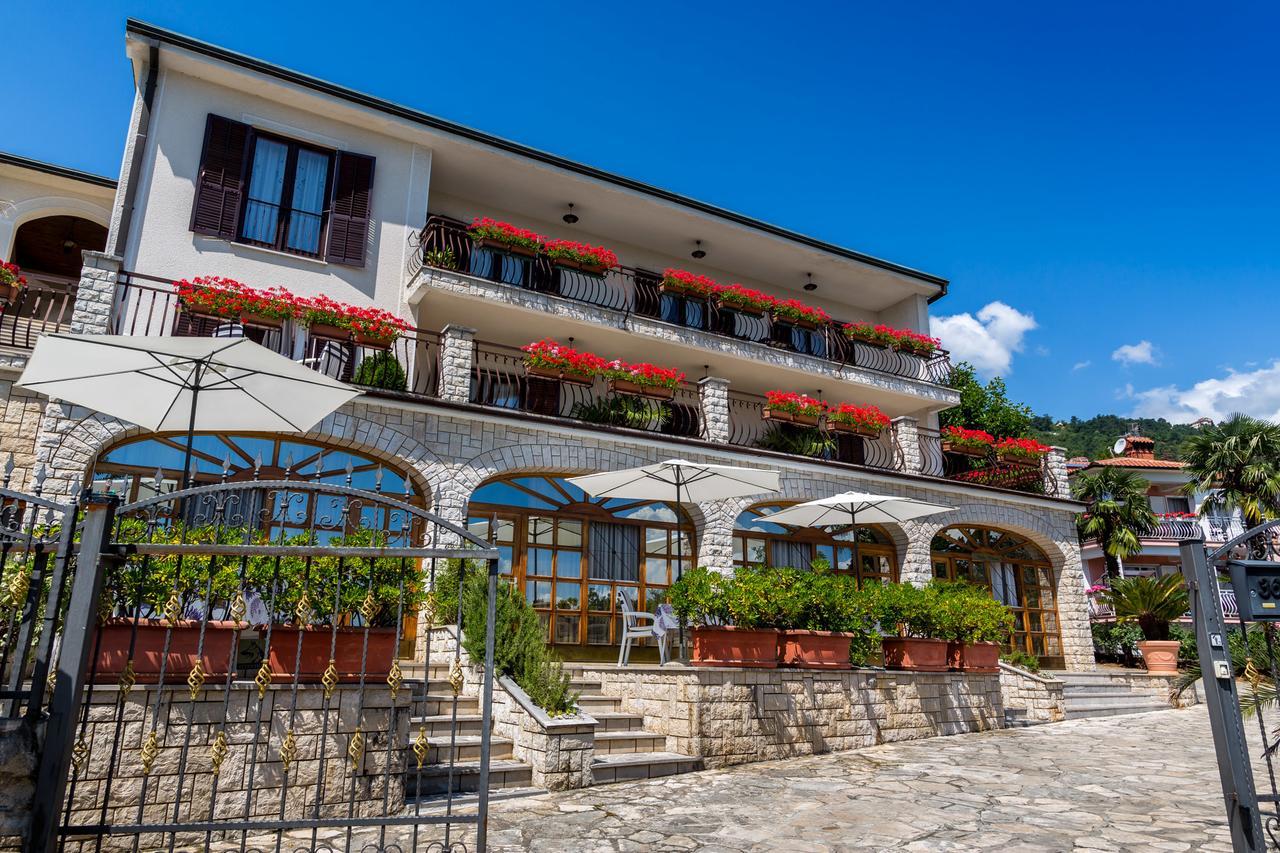Villa Klaric Lovran Buitenkant foto